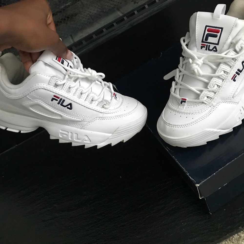 Fila size 7 men/ 9 women